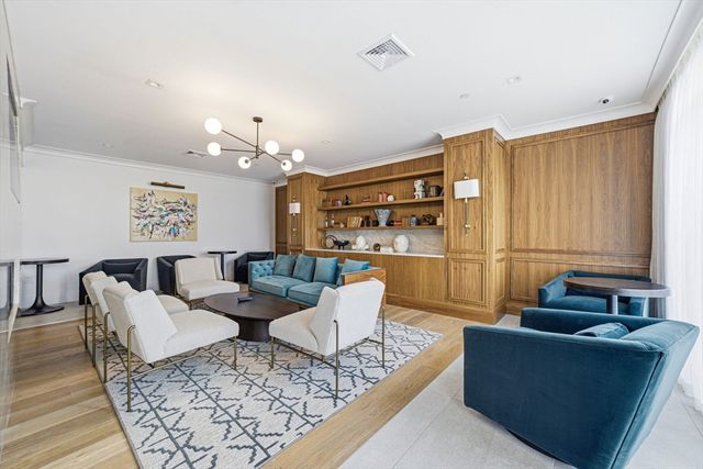 191 Washington St 711, Boston, MA 02135
