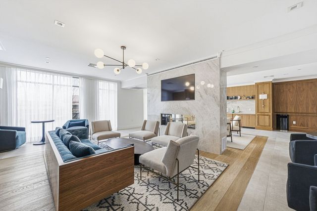 191 Washington St 711, Boston, MA 02135