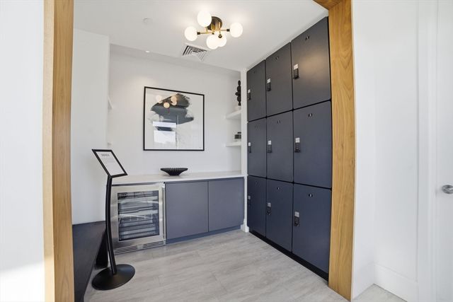 191 Washington St 711, Boston, MA 02135