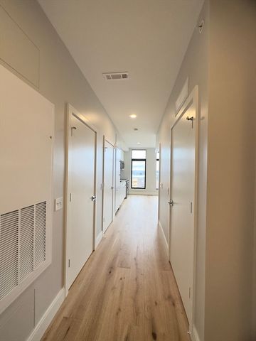 191 Washington St 711, Boston, MA 02135