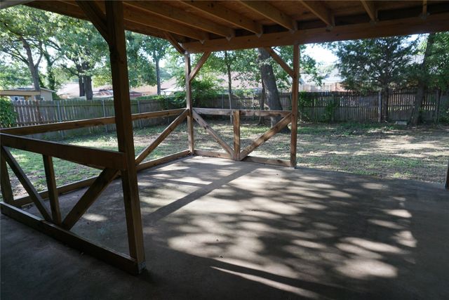 5410 Marshfield Court, Arlington, TX 76016