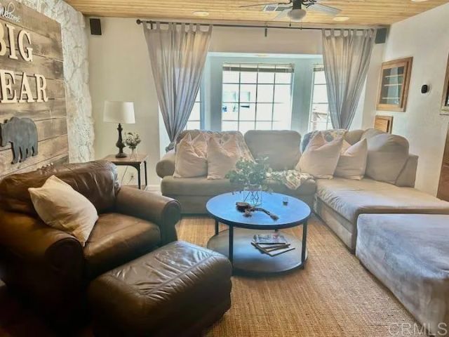 541 Georgia Street, Big Bear Lake, CA 92315