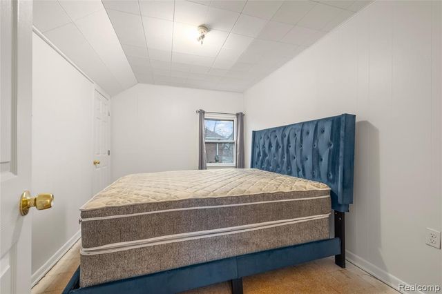 16135 Braile Street, Detroit, MI 48219