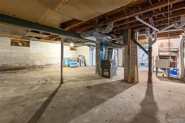 16135 Braile Street, Detroit, MI 48219