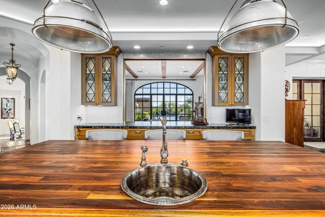 10832 E WINTER SUN Drive, Scottsdale, AZ 85262