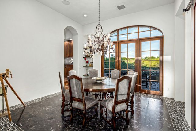 10832 E WINTER SUN Drive, Scottsdale, AZ 85262