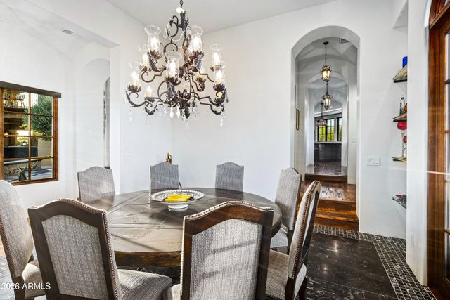 10832 E WINTER SUN Drive, Scottsdale, AZ 85262