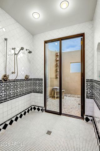 10832 E WINTER SUN Drive, Scottsdale, AZ 85262