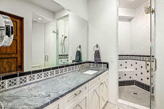 10832 E WINTER SUN Drive, Scottsdale, AZ 85262