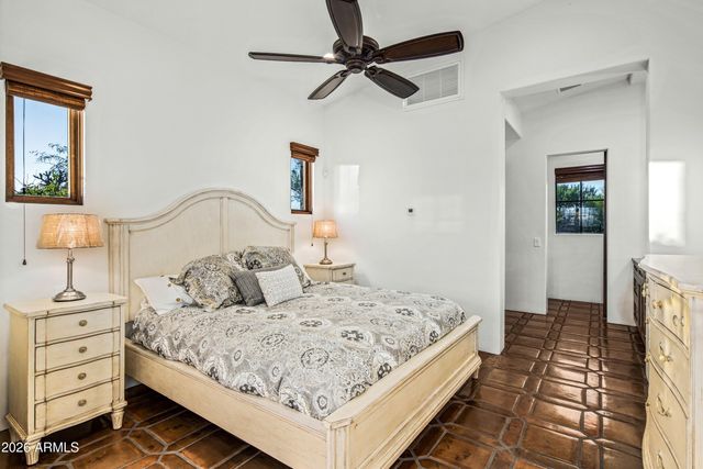 10832 E WINTER SUN Drive, Scottsdale, AZ 85262