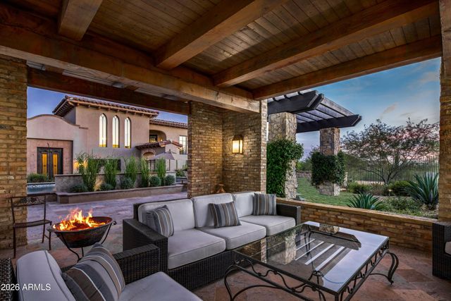 10832 E WINTER SUN Drive, Scottsdale, AZ 85262