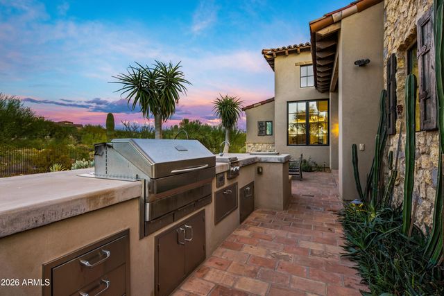 10832 E WINTER SUN Drive, Scottsdale, AZ 85262