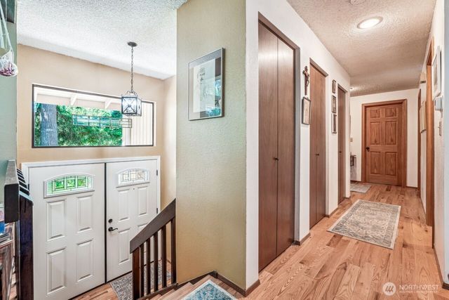 18818 181st Place NE, Woodinville, WA 98077