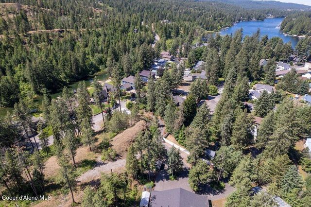 418 S Riviere Ct, Coeur D'alene, ID 83814