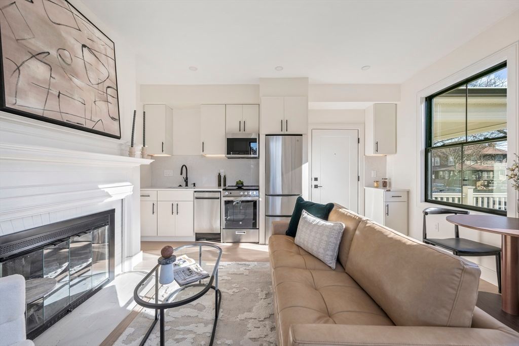 20 Whitney U:1, Quincy, MA 02169