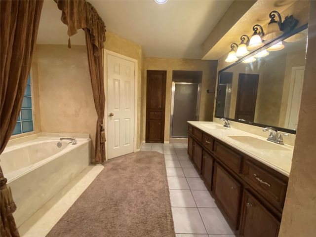 14212 & 14216 Horseshoe Bend, Conroe, TX 77384