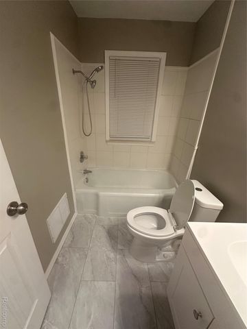 20065 Southfield Road, Detroit, MI 48235