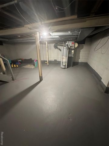 20065 Southfield Road, Detroit, MI 48235