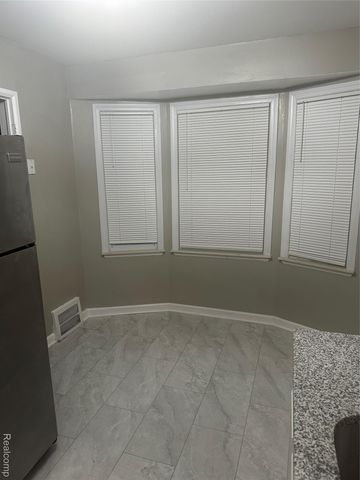 20065 Southfield Road, Detroit, MI 48235