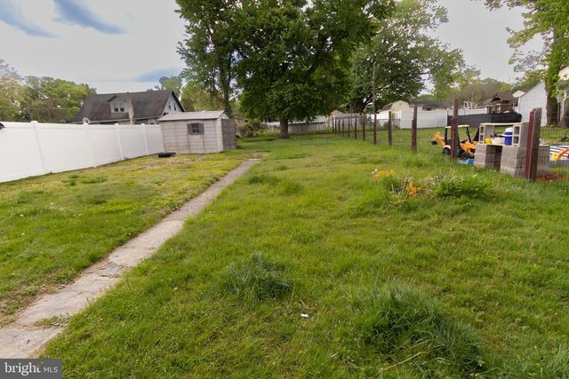 213 W LAKE AVE, Blackwood, NJ 08012