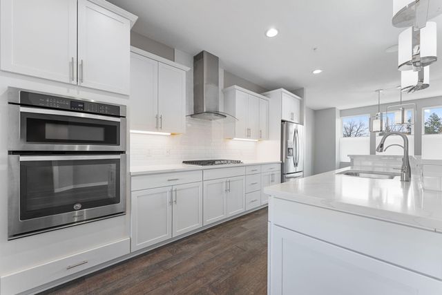 623 Satori Way, Chaska, MN 55318