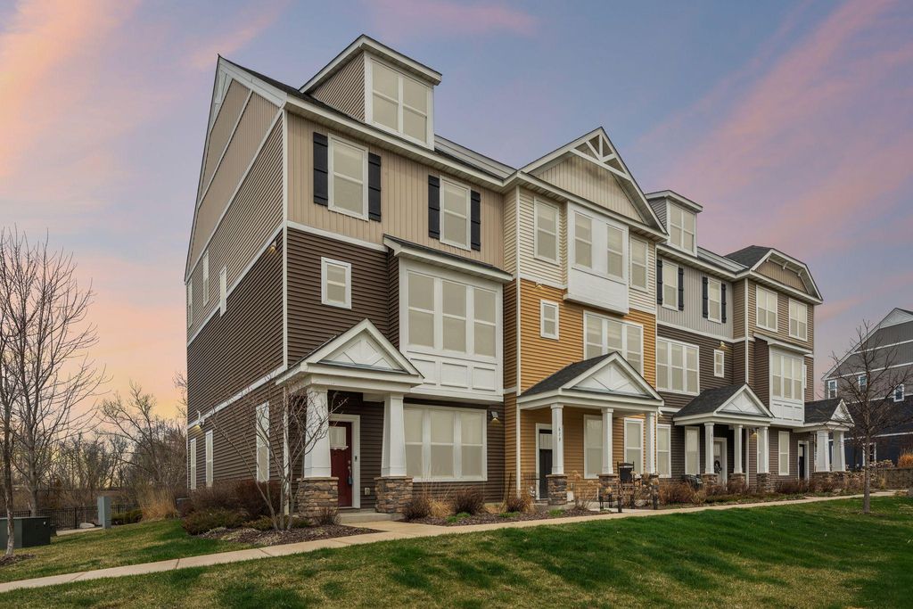 623 Satori Way, Chaska, MN 55318