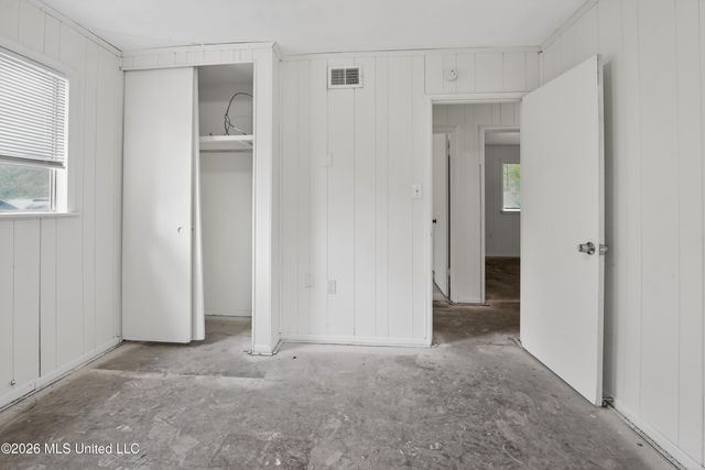 366 Queen Marie Lane, Jackson, MS 39209