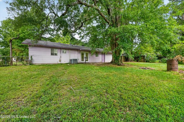 366 Queen Marie Lane, Jackson, MS 39209