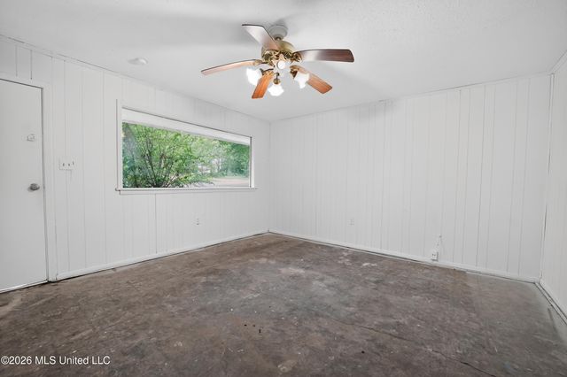 366 Queen Marie Lane, Jackson, MS 39209