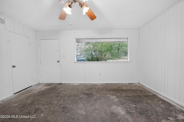 366 Queen Marie Lane, Jackson, MS 39209