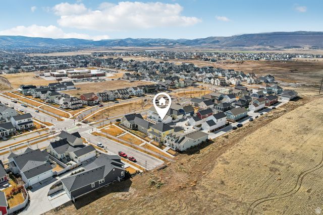 11004 S HOLLY SPRINGS DR, South Jordan, UT 84009