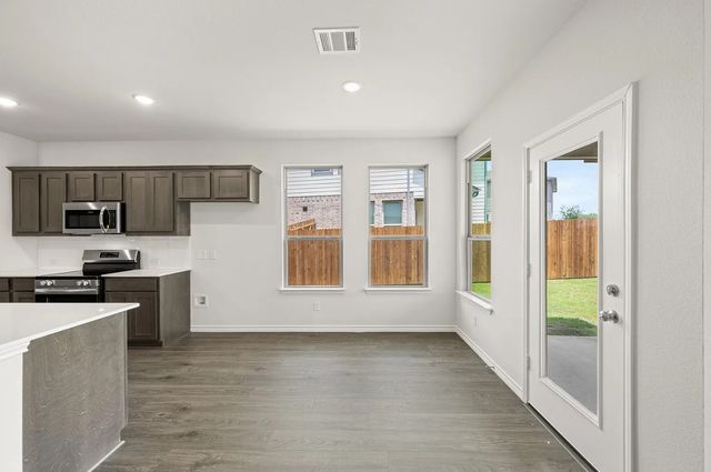 402 Saddle Lane, Denton, TX 76205