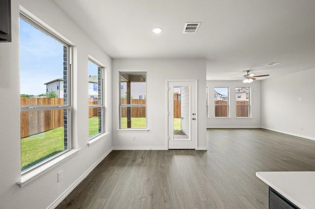 402 Saddle Lane, Denton, TX 76205