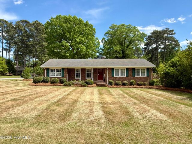 1391 Johnson Drive, Williamston, NC 27892