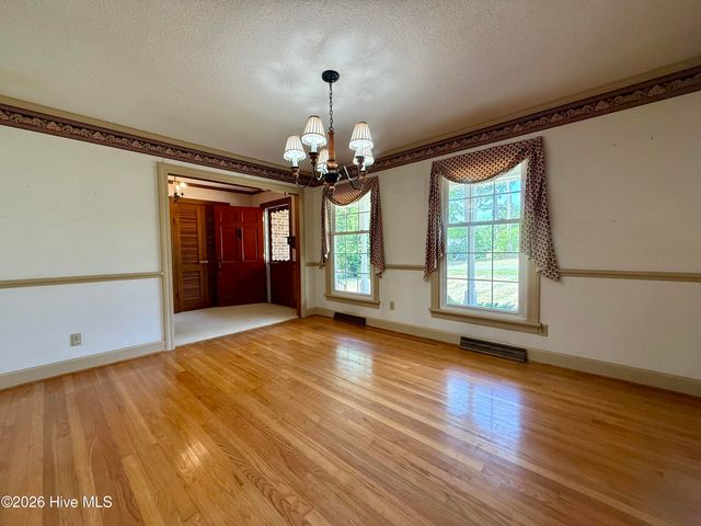 1391 Johnson Drive, Williamston, NC 27892
