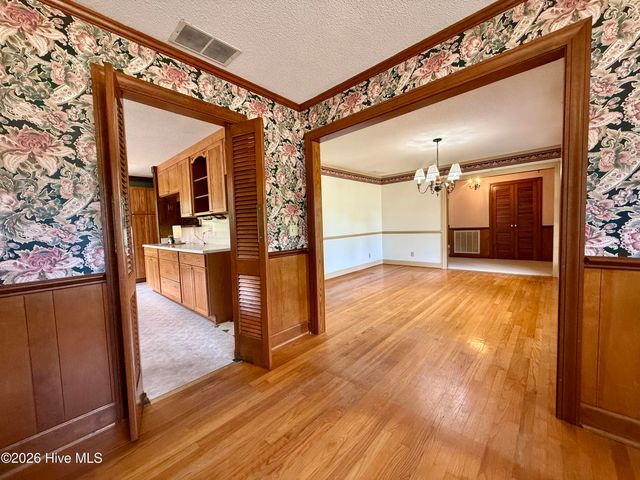 1391 Johnson Drive, Williamston, NC 27892