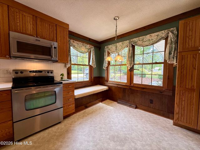 1391 Johnson Drive, Williamston, NC 27892