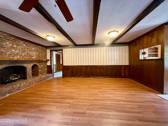 1391 Johnson Drive, Williamston, NC 27892