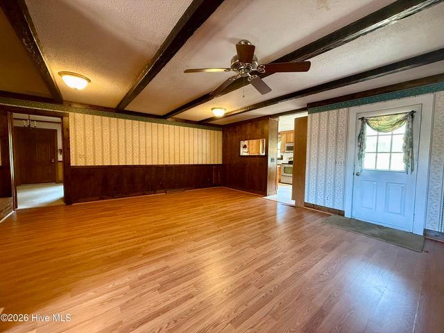 1391 Johnson Drive, Williamston, NC 27892