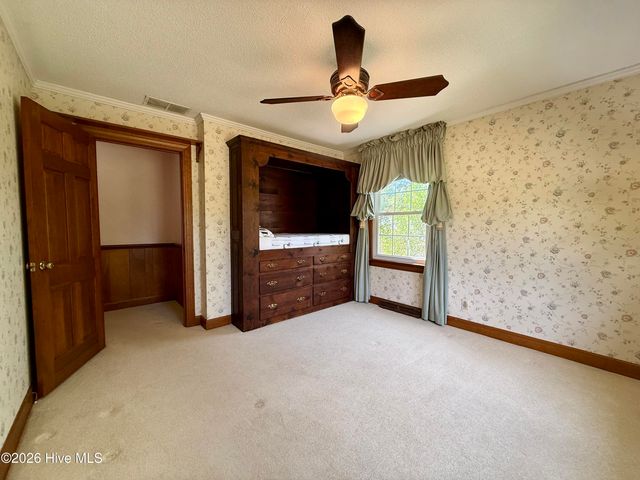 1391 Johnson Drive, Williamston, NC 27892