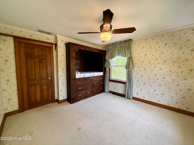 1391 Johnson Drive, Williamston, NC 27892