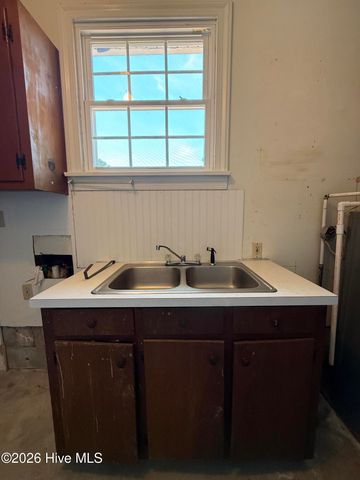 1391 Johnson Drive, Williamston, NC 27892