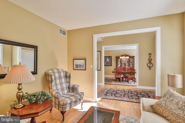 4353 E TEXAS RD, Allentown, PA 18103