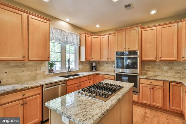 4353 E TEXAS RD, Allentown, PA 18103