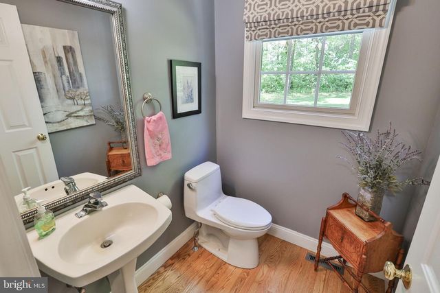4353 E TEXAS RD, Allentown, PA 18103