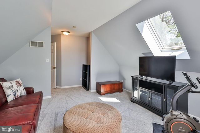 4353 E TEXAS RD, Allentown, PA 18103