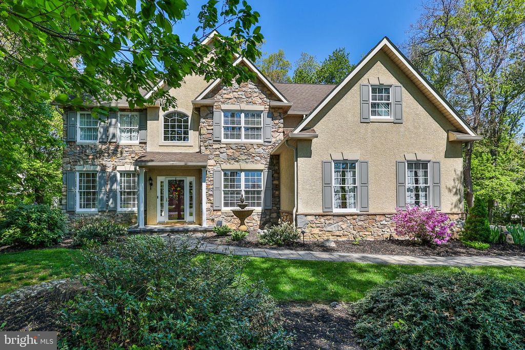 4353 E TEXAS RD, Allentown, PA 18103