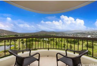 3050 Ala Poha Place 17W, Honolulu, HI 96818