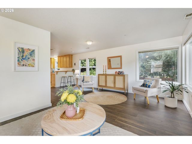 13815 Se STEELE St, Portland, OR 97236