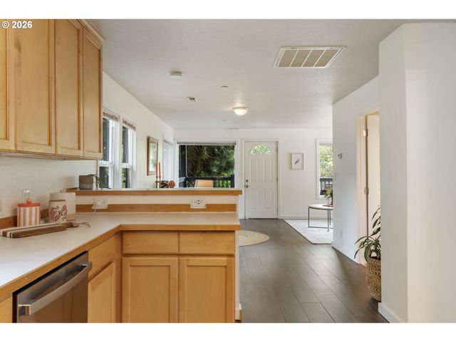 13815 Se STEELE St, Portland, OR 97236